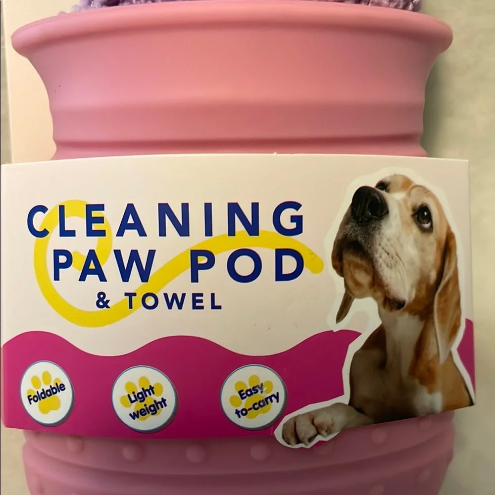 Tails & More Pink Cleaning Paw Pod with Towel